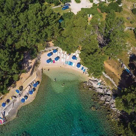 2 Bedroom Awesome Apartment In Veli Lošinj المظهر الخارجي الصورة
