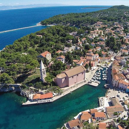2 Bedroom Awesome Apartment In Veli Lošinj المظهر الخارجي الصورة