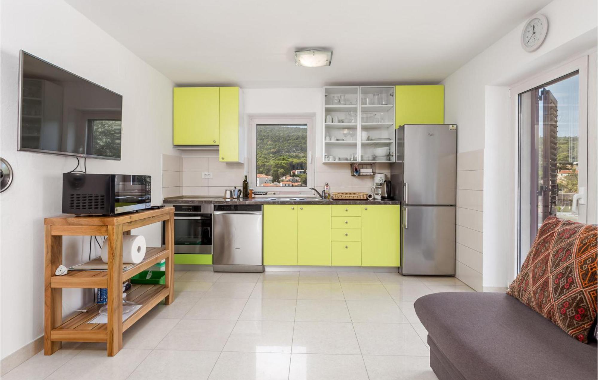 2 Bedroom Awesome Apartment In Veli Lošinj المظهر الخارجي الصورة