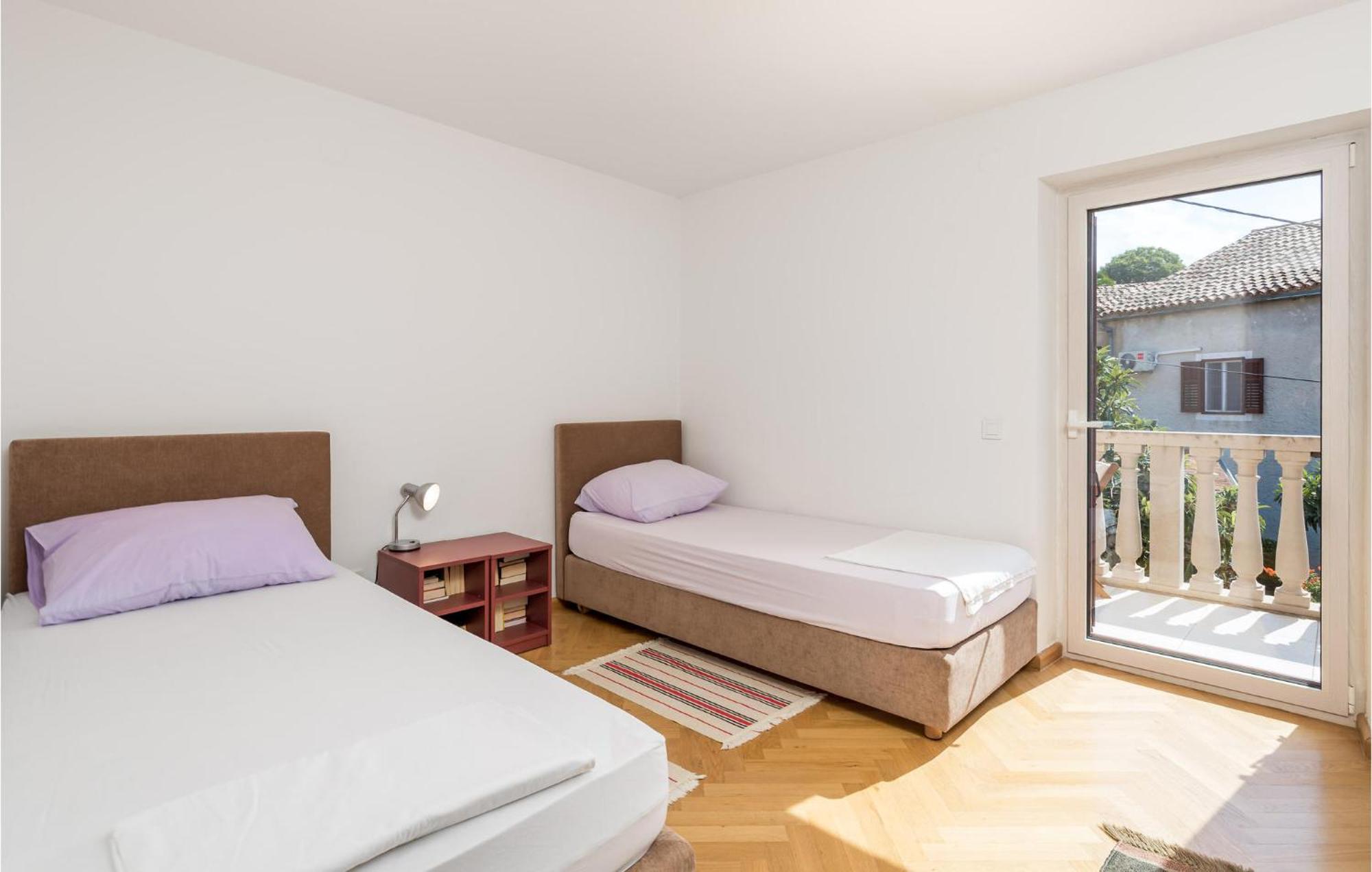 2 Bedroom Awesome Apartment In Veli Lošinj المظهر الخارجي الصورة