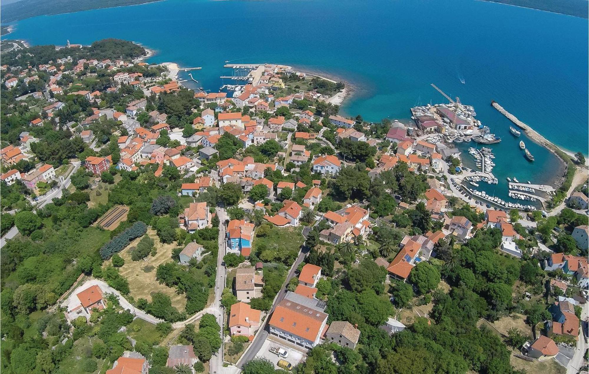 2 Bedroom Awesome Apartment In Veli Lošinj المظهر الخارجي الصورة
