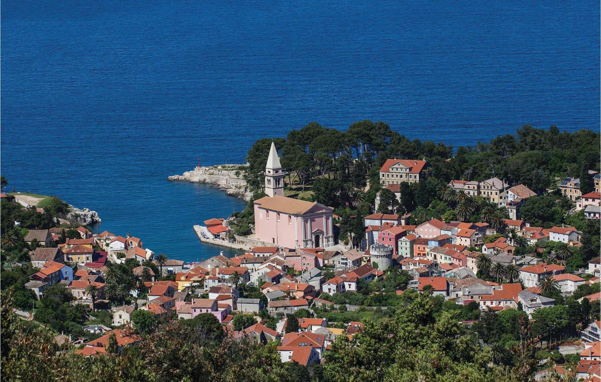 2 Bedroom Awesome Apartment In Veli Lošinj المظهر الخارجي الصورة